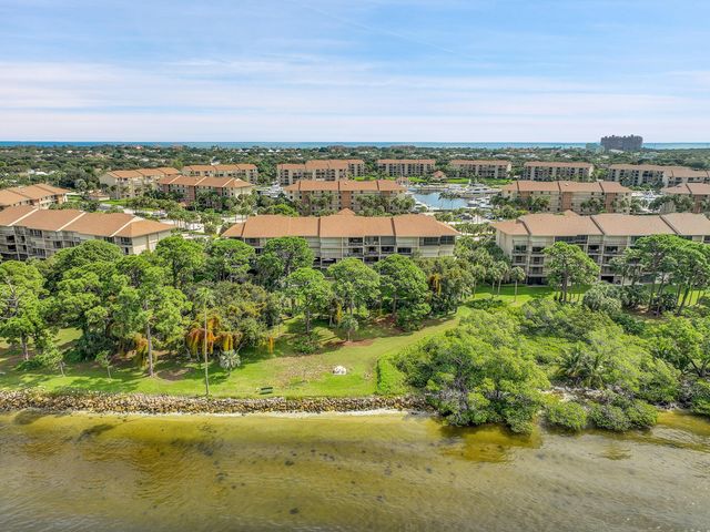 2001 Marina Isle Way 203, Jupiter, FL 33477