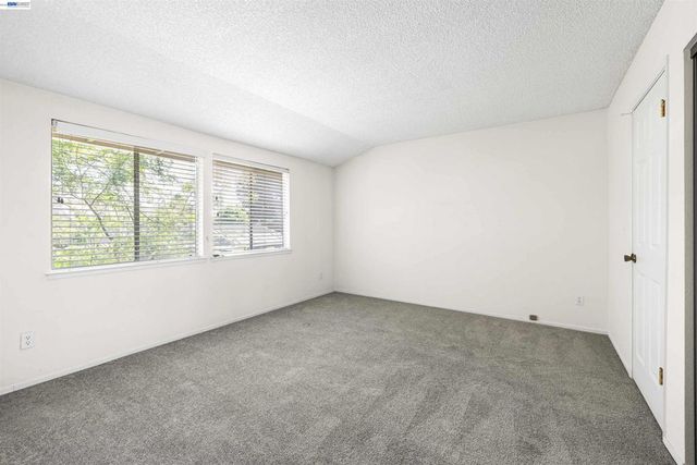 7552 Silvertree Ln 25, Dublin, CA 94568