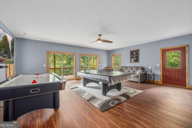 292 Silver Fox Trail, Blue Ridge, GA 30513