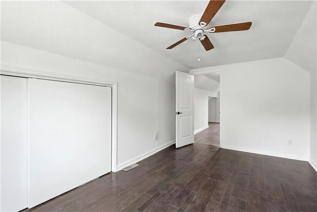 8848 LANE Avenue, Kansas City, MO 64138