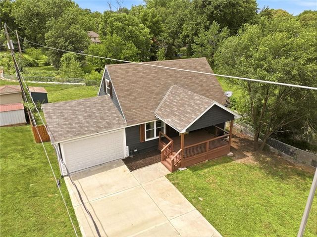 8848 LANE Avenue, Kansas City, MO 64138
