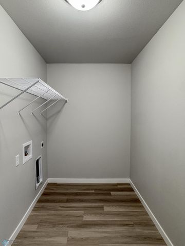 1105 Jill Drive W, West Fargo, ND 58047