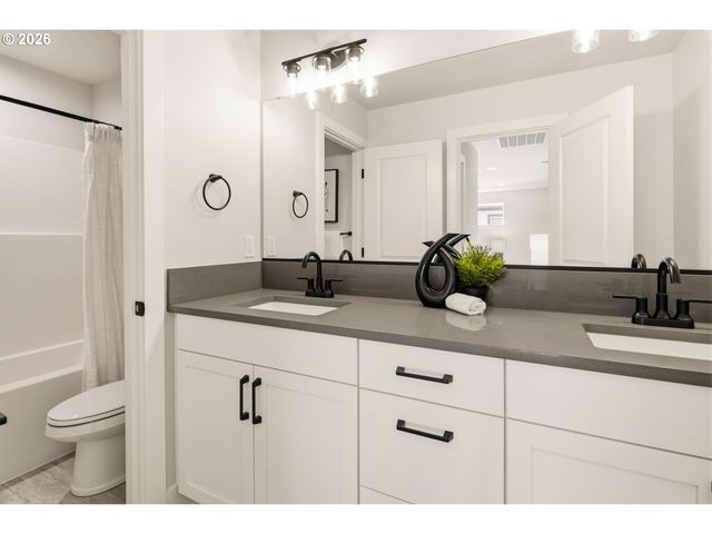 12200 Sw TRASK St, Beaverton, OR 97007