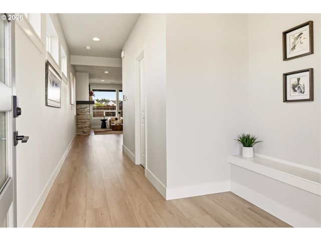 12200 Sw TRASK St, Beaverton, OR 97007