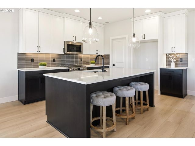 12200 Sw TRASK St, Beaverton, OR 97007