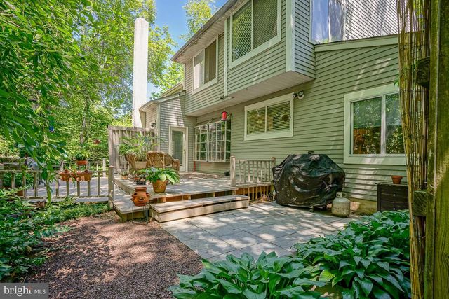 8 COVENGER DR, Medford, NJ 08055