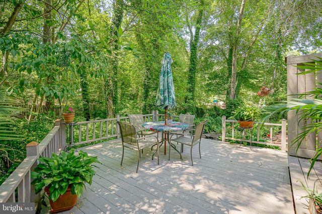 8 COVENGER DR, Medford, NJ 08055
