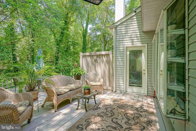 8 COVENGER DR, Medford, NJ 08055