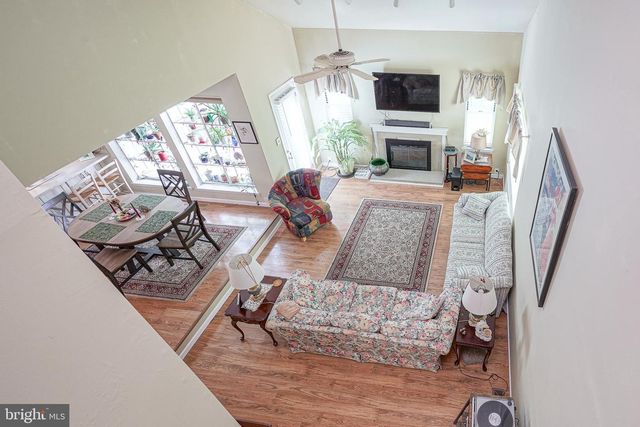 8 COVENGER DR, Medford, NJ 08055