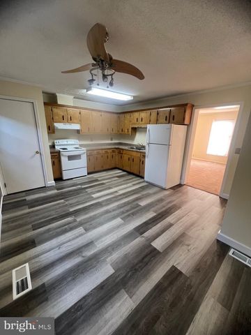 1219 APPLE ST, Wilmington, DE 19801