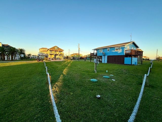 911 Palmview, Crystal Beach, TX 77650