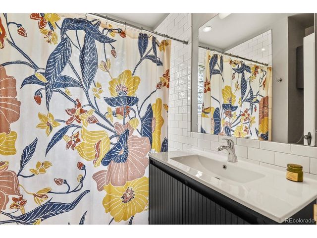 1540 Niagara St, Denver, CO 80220