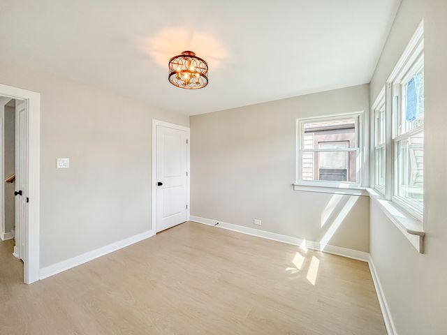 34 47th Avenue, Bellwood, IL 60104