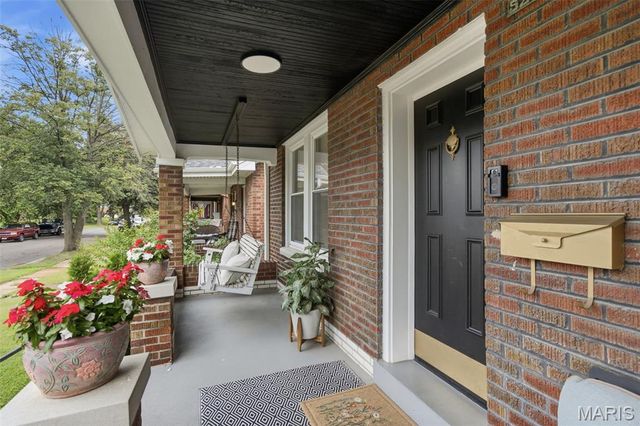 5234 Bonita Avenue, St Louis, MO 63109