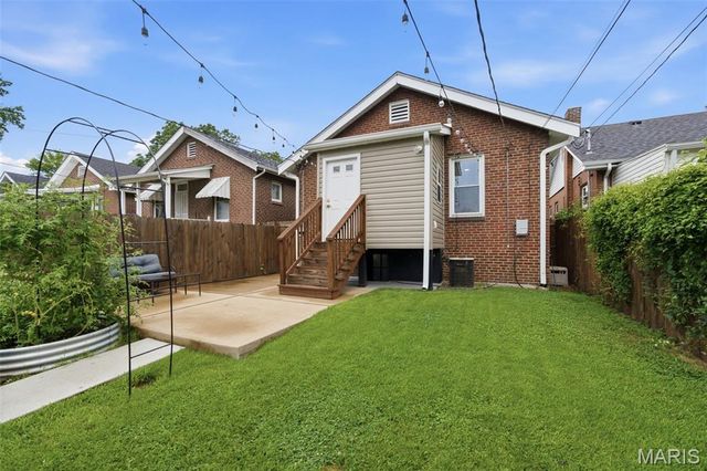 5234 Bonita Avenue, St Louis, MO 63109