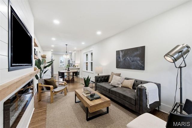 5234 Bonita Avenue, St Louis, MO 63109