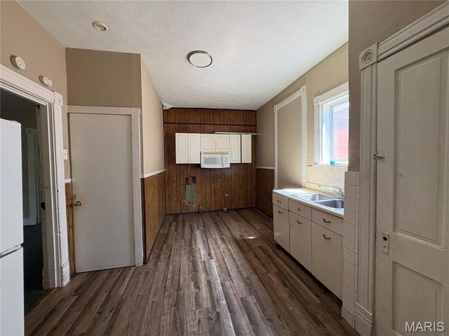 4166 Osceola Street, St Louis, MO 63116