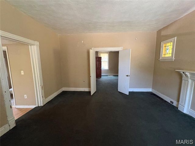 4166 Osceola Street, St Louis, MO 63116