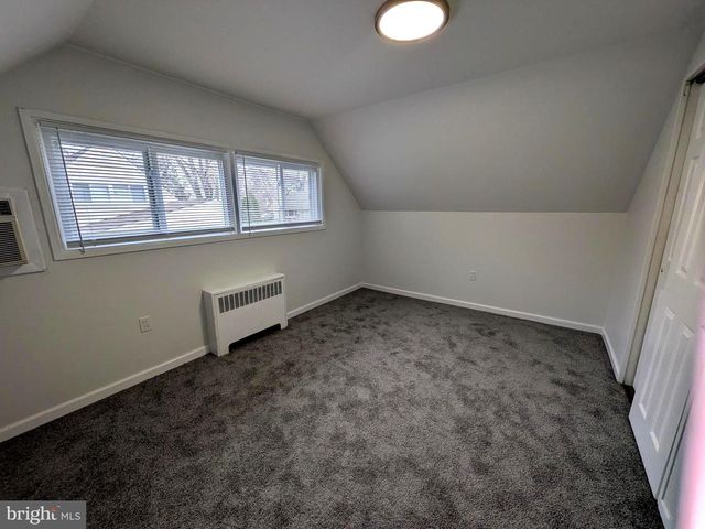 71 HANDY RD, Levittown, PA 19056
