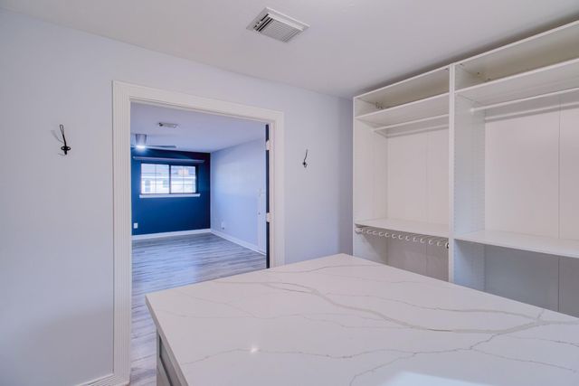 1619 Sweet Grass Trail, Houston, TX 77090