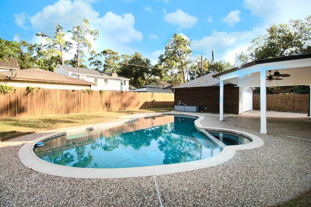 1619 Sweet Grass Trail, Houston, TX 77090