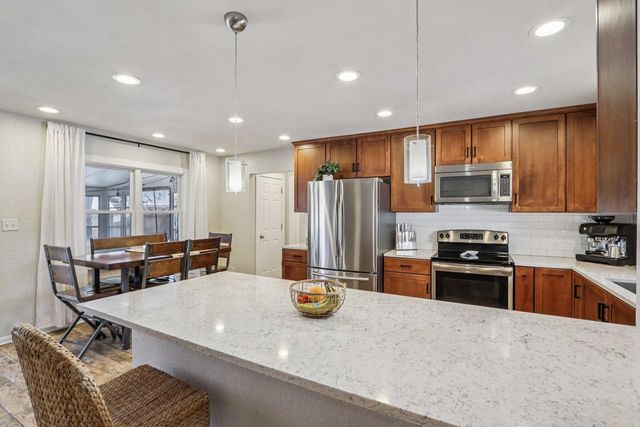 3570 S Russel ROAD, New Berlin, WI 53151