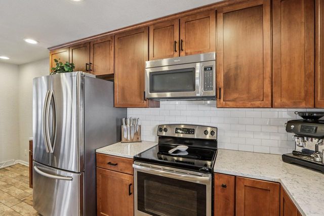 3570 S Russel ROAD, New Berlin, WI 53151