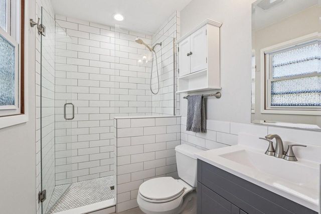 3570 S Russel ROAD, New Berlin, WI 53151