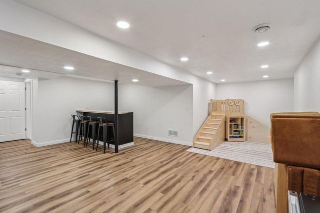 3570 S Russel ROAD, New Berlin, WI 53151