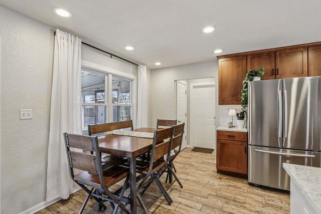 3570 S Russel ROAD, New Berlin, WI 53151