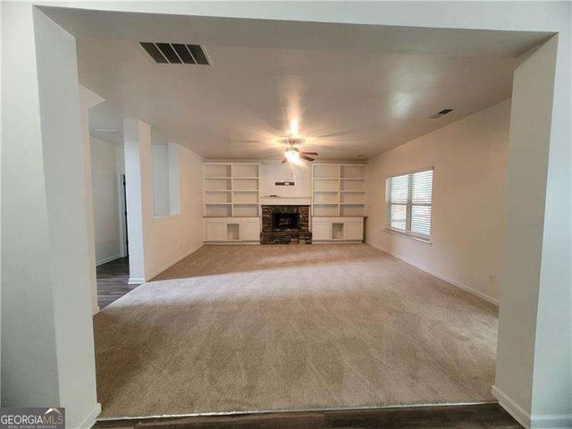 289 Greighmoor Court, Loganville, GA 30052