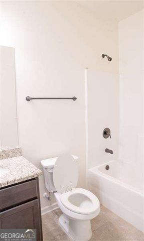 289 Greighmoor Court, Loganville, GA 30052