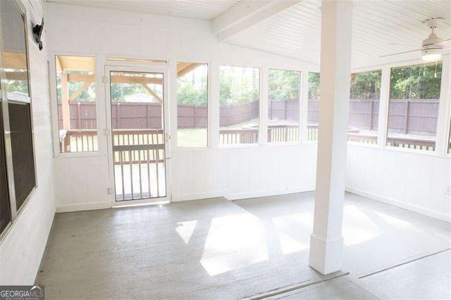 289 Greighmoor Court, Loganville, GA 30052