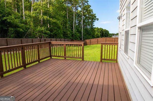 289 Greighmoor Court, Loganville, GA 30052