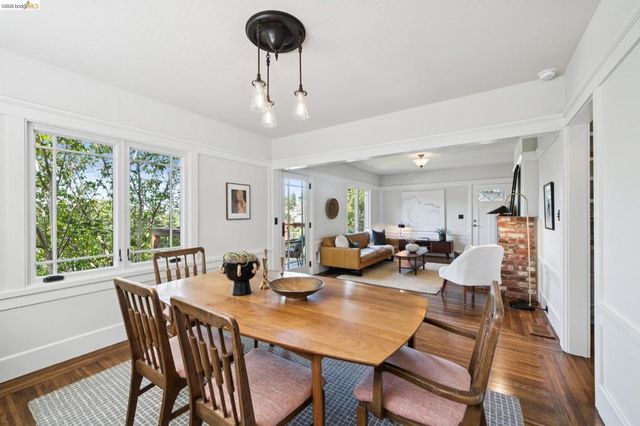1016 Elbert St, Oakland, CA 94602
