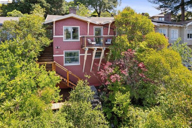 1016 Elbert St, Oakland, CA 94602