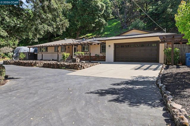 1451 Franklin Canyon Rd, Martinez, CA 94553