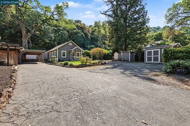 1451 Franklin Canyon Rd, Martinez, CA 94553