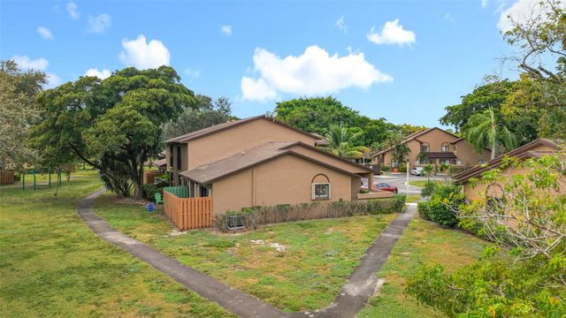 2300 NW 37th Avenue 2300, Coconut Creek, FL 33066