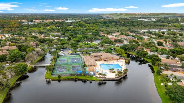 2300 NW 37th Avenue 2300, Coconut Creek, FL 33066