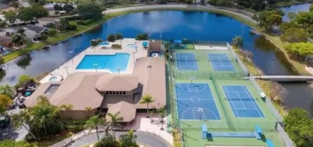 2300 NW 37th Avenue 2300, Coconut Creek, FL 33066