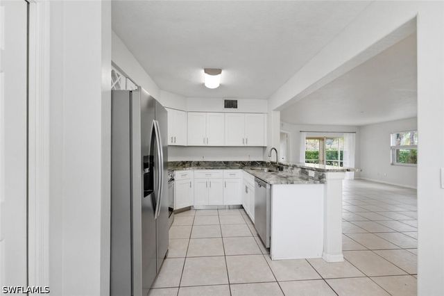 9570 Crescent Garden DR A102, Naples, FL 34109