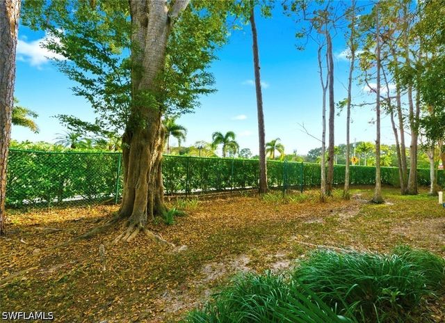9570 Crescent Garden DR A102, Naples, FL 34109