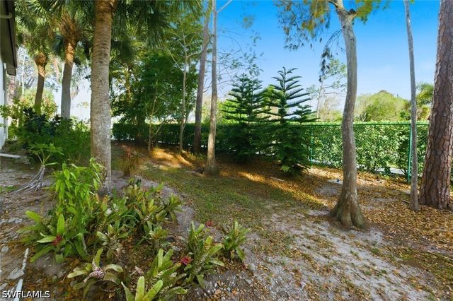 9570 Crescent Garden DR A102, Naples, FL 34109