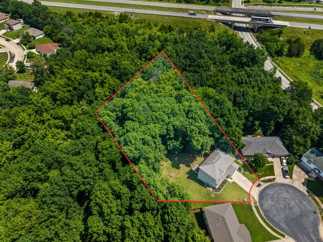 2911 SHINGO CT, Columbia, MO 65202