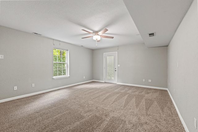 2911 SHINGO CT, Columbia, MO 65202