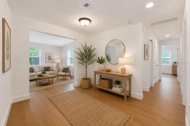 5557 CLEVELAND ROAD, Jacksonville, FL 32209