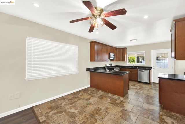 1232 78Th Ave, Oakland, CA 94621