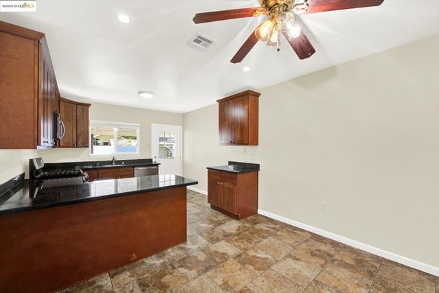 1232 78Th Ave, Oakland, CA 94621