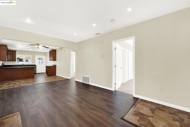 1232 78Th Ave, Oakland, CA 94621